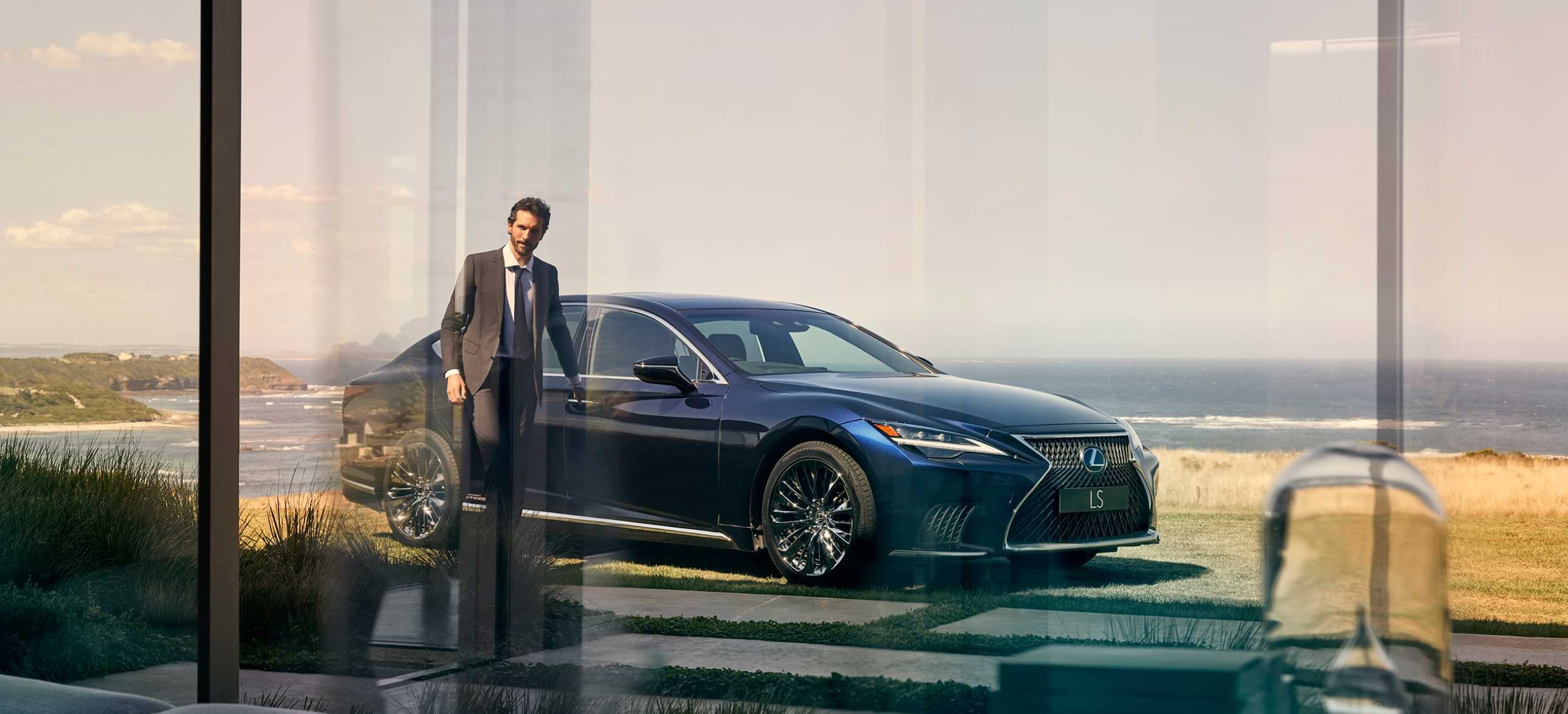 Live Forward with Lexus Hybrid Drive